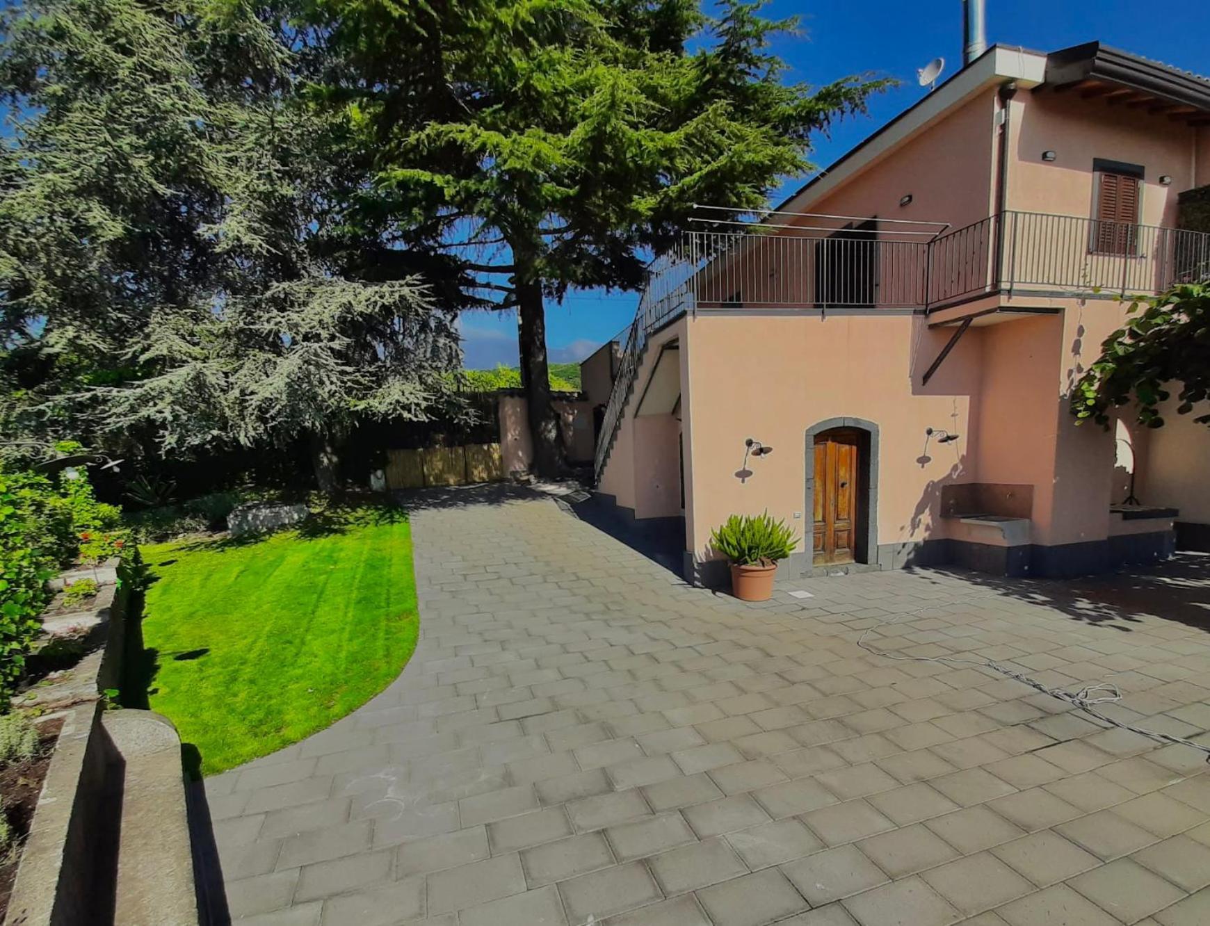 Tenuta Kiwi Dell'Etna Milo Eksteriør bilde