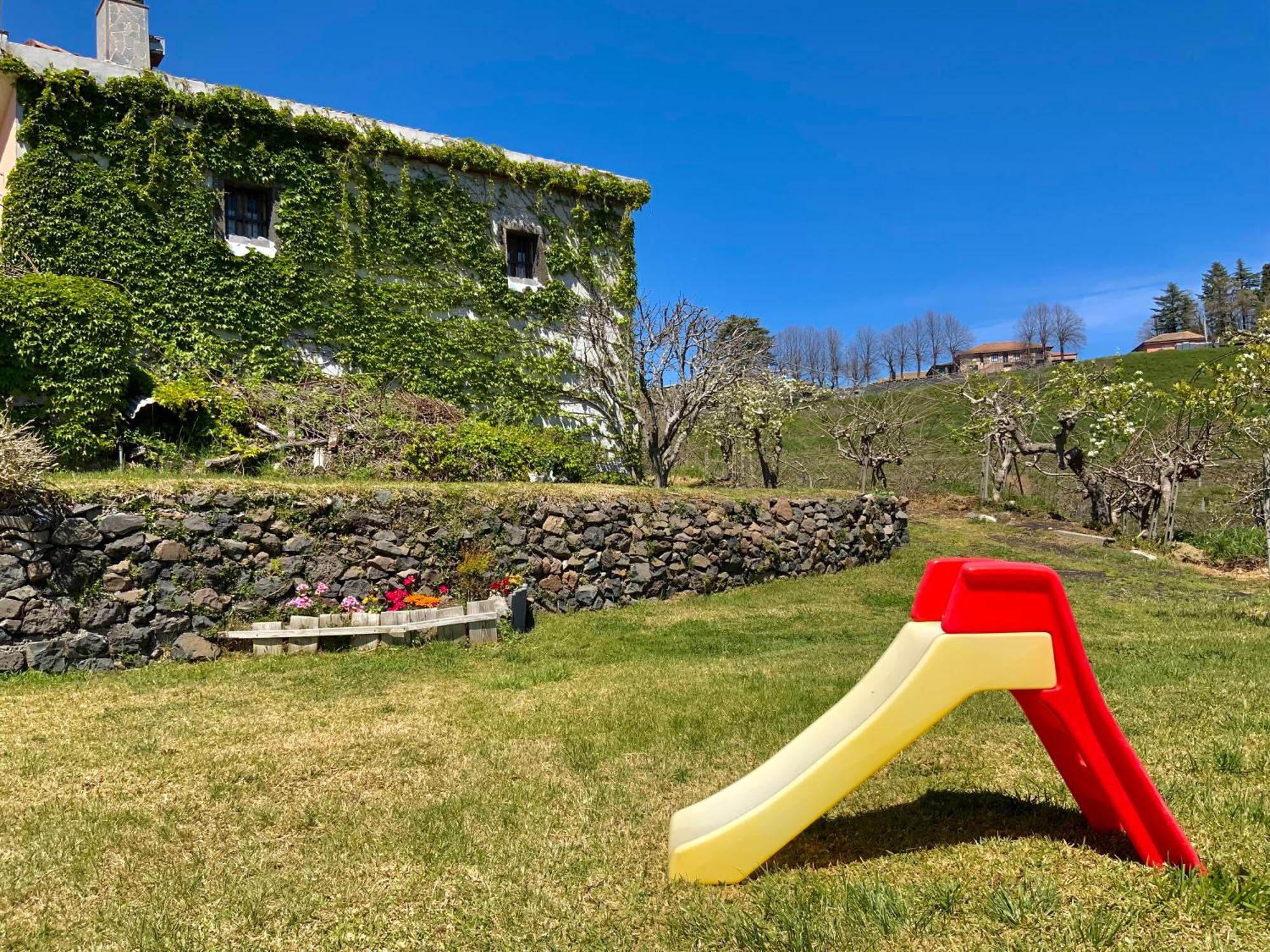 Tenuta Kiwi Dell'Etna Milo Eksteriør bilde